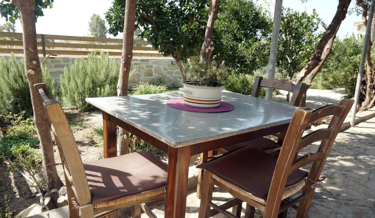 Studio Panagiota - Oasis Holiday Houses Kokkinos Pirgos Exteriör bild